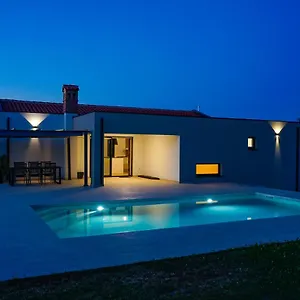 Lia With Pool - Luxury In Vintijan, Near And Medulin Pula